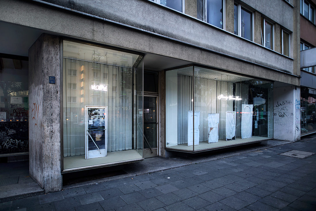 Installation view, blue hour, Hansaring 139, Cologne, DE, 2017